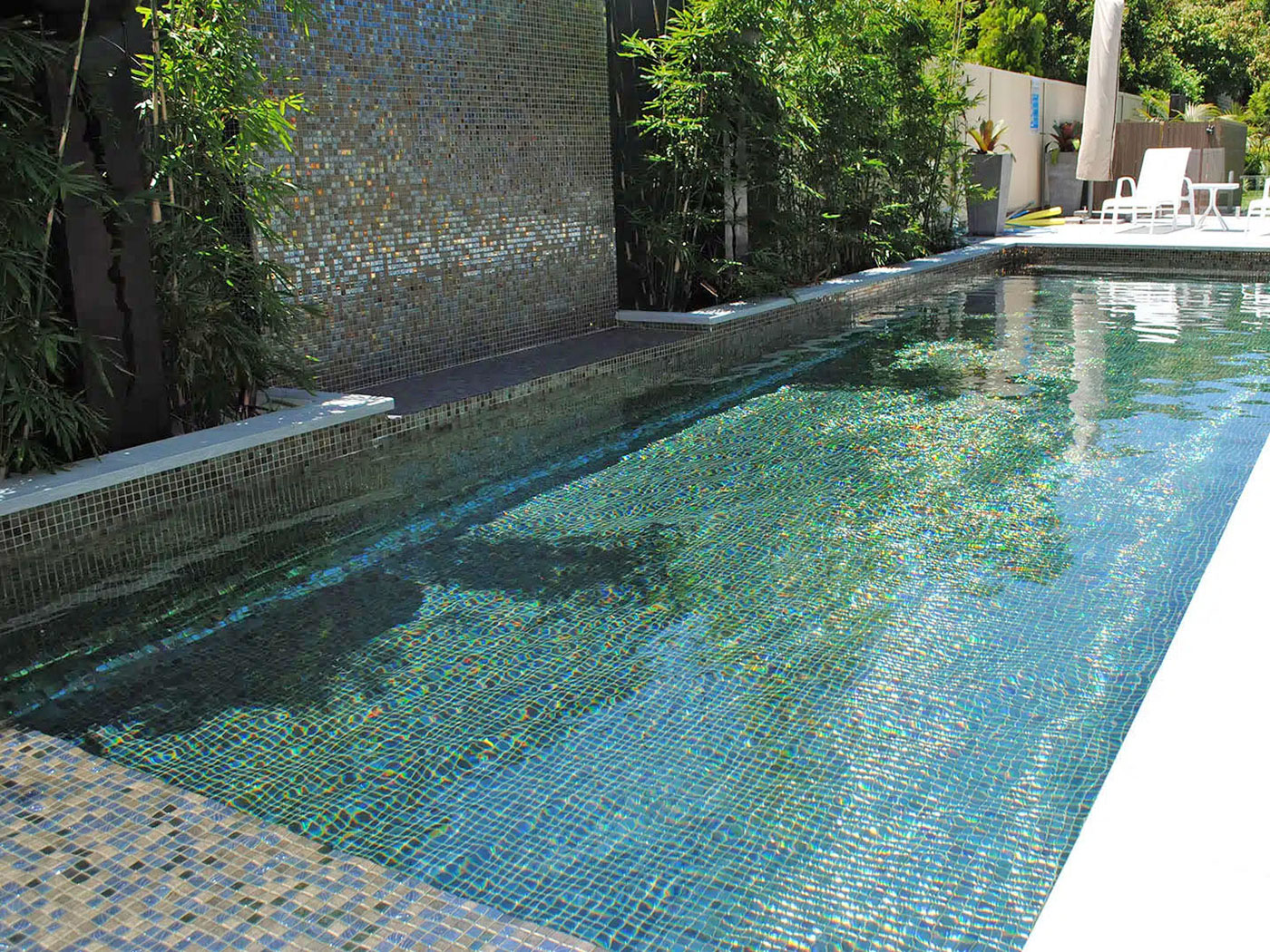 Venkovní bazénová mozaika
